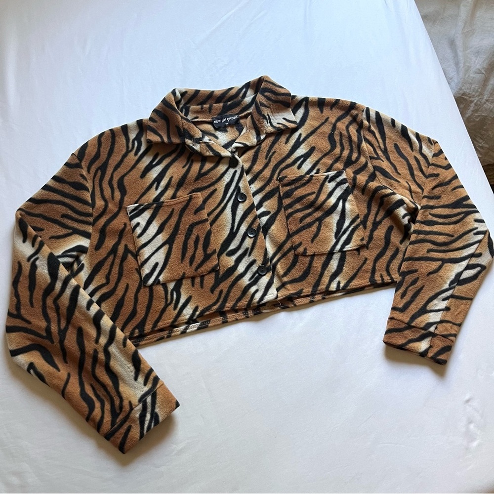 NEW GIRL ORDER brown tan orange tiger animal print fleece boxy‎ cropped jacket
